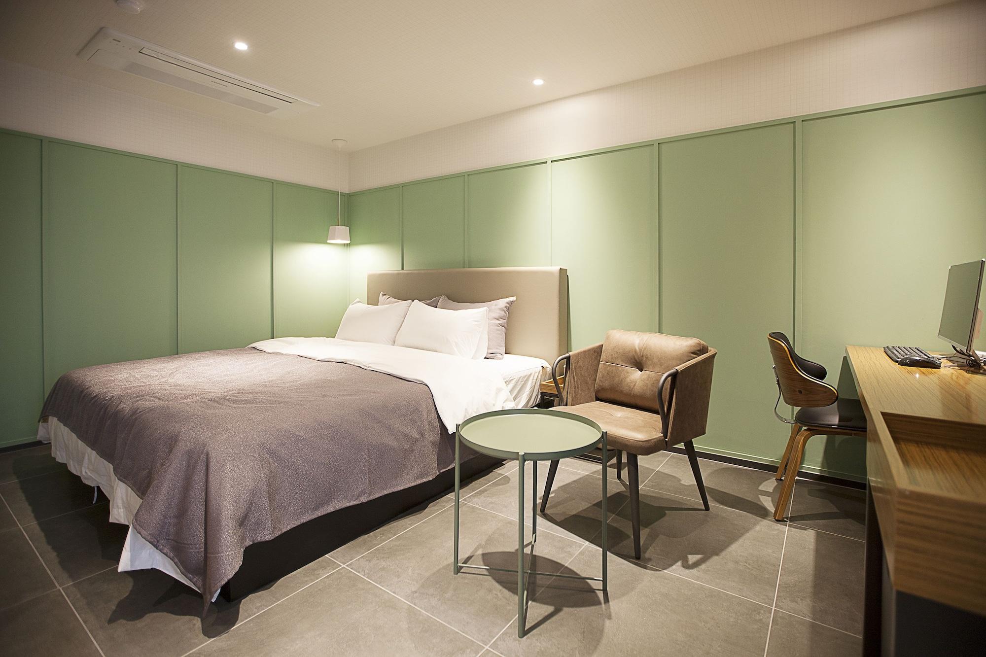 Brown Dot Hotel Changwon Zewnętrze zdjęcie