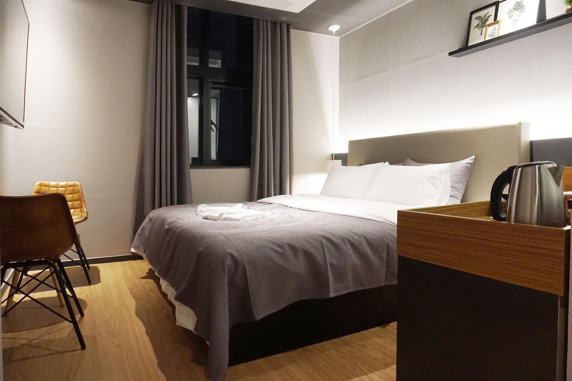 Brown Dot Hotel Changwon Zewnętrze zdjęcie