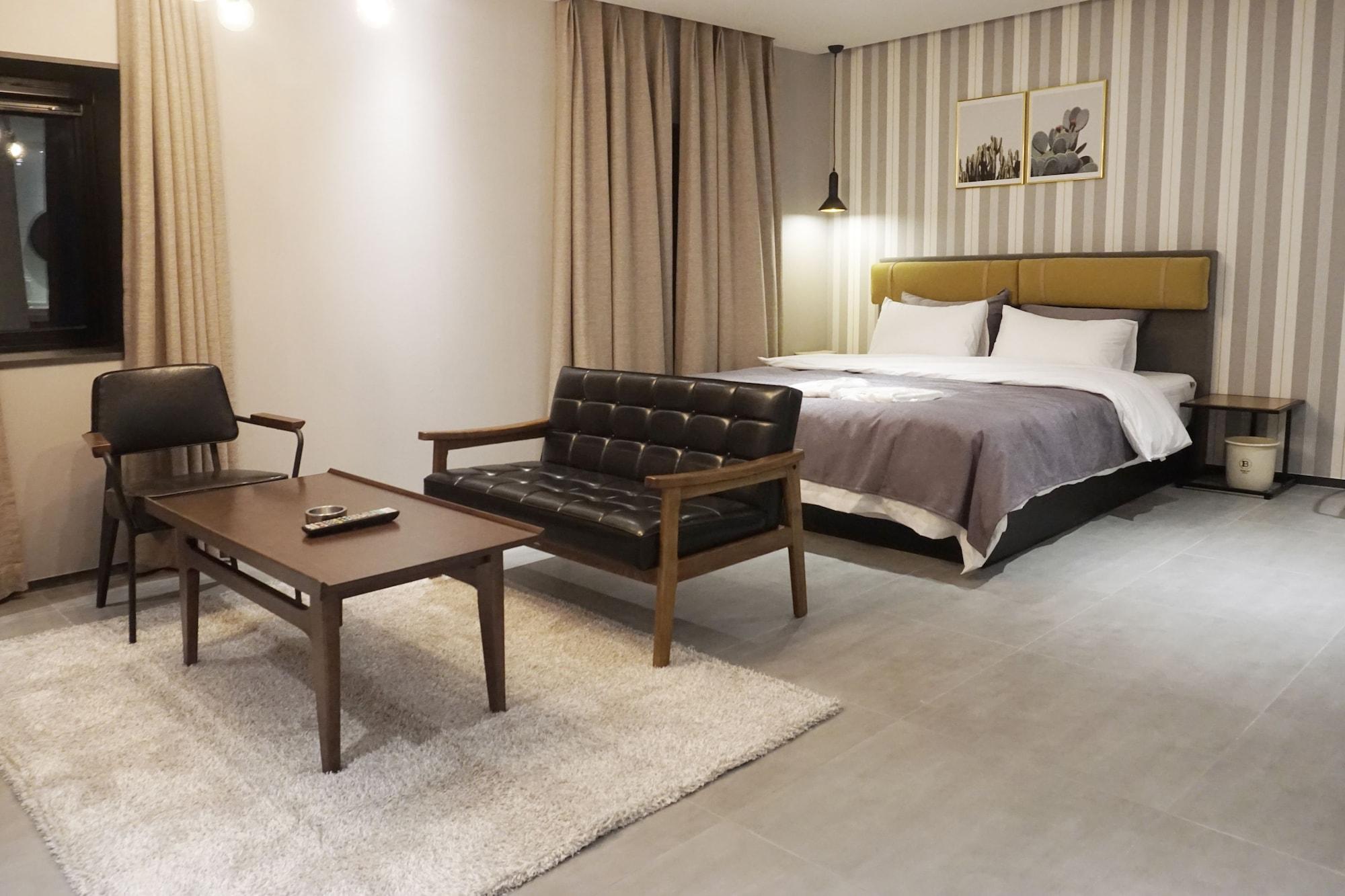 Brown Dot Hotel Changwon Zewnętrze zdjęcie