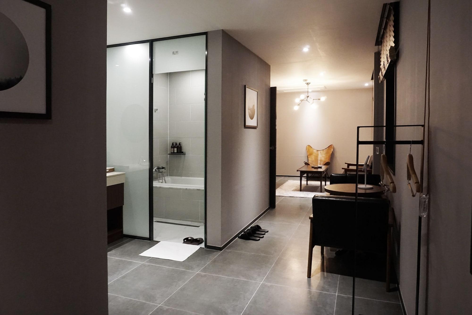 Brown Dot Hotel Changwon Zewnętrze zdjęcie