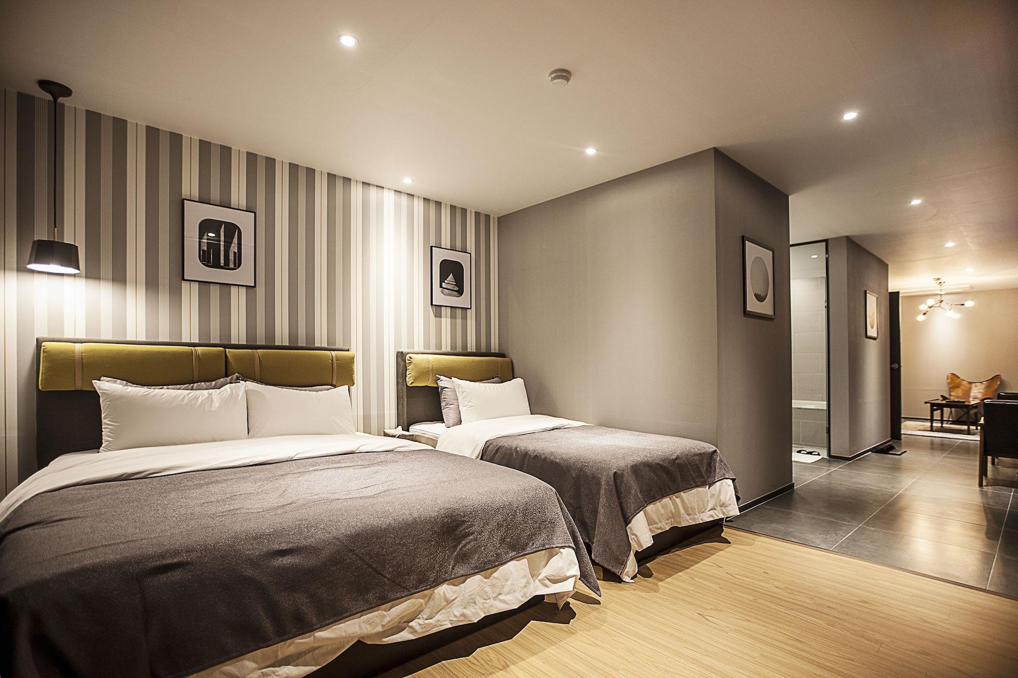Brown Dot Hotel Changwon Zewnętrze zdjęcie