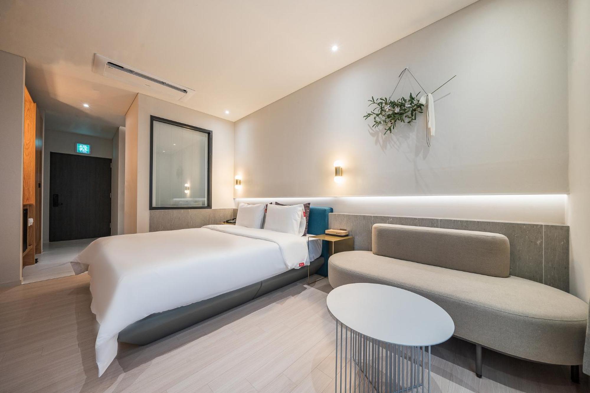 Brown Dot Hotel Changwon Zewnętrze zdjęcie