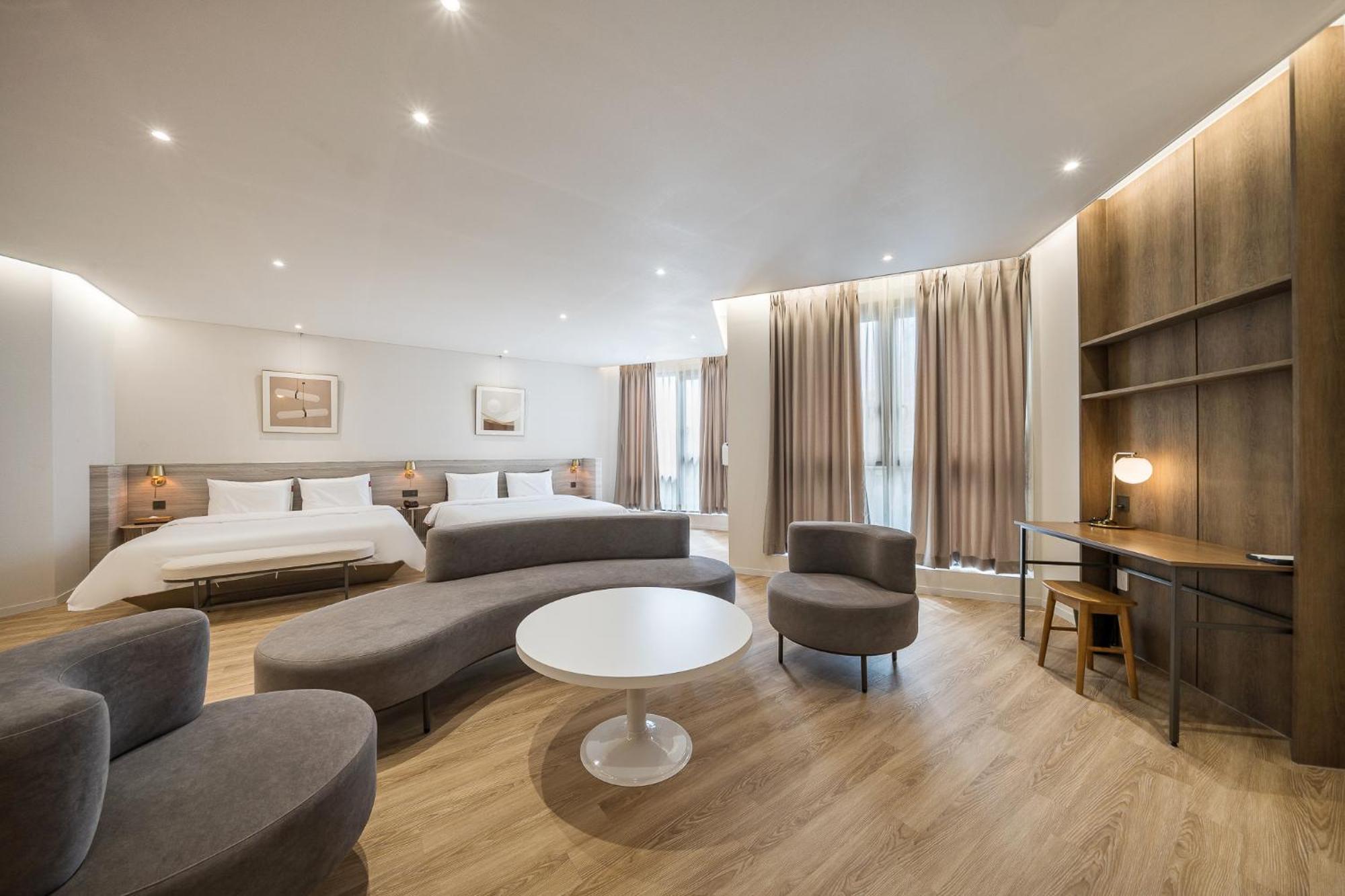Brown Dot Hotel Changwon Zewnętrze zdjęcie
