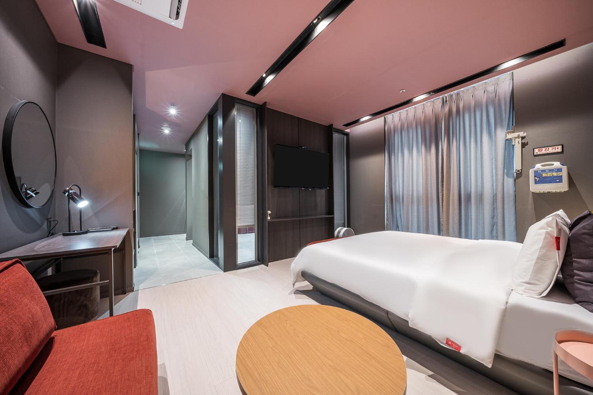 Brown Dot Hotel Changwon Zewnętrze zdjęcie
